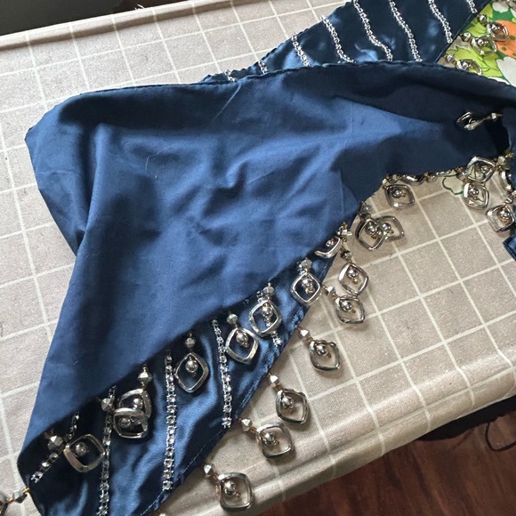 Gently Worn Women’s Large Blue and Silver Saidi dress with Hip Scarf - Picture 9 of 9